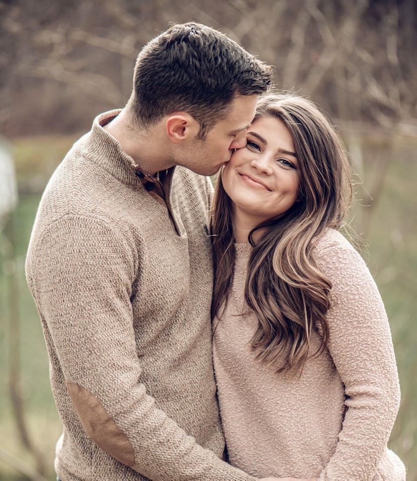  Bringing Up Bates star Tori Bates is expecting her third child with husband, Bobby Smith. 