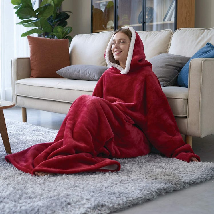 Eheyciga Blanket Hoodie with Pockets