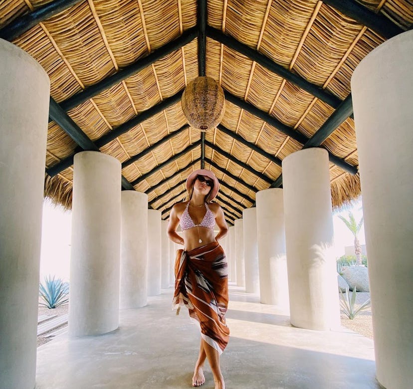 Sofia Richie vacationing in Cabo Sant Lucas In August 2020.