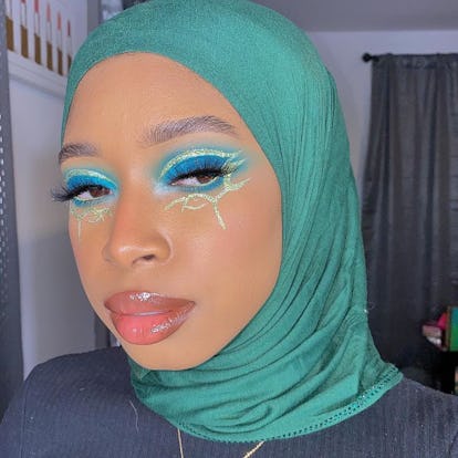 Rafiqah Akhdar On Likely Viral, TikTok Inspiration, and Being a Black Muslim Female In Elegance Rafiqah Akhdar On Likely Viral, TikTok Inspiration, and Being a Black Muslim Female In Elegance