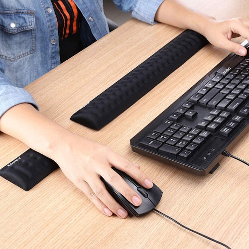 Aelfox Memory Foam Keyboard Wrist Rest