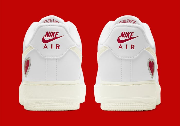 Nike Air Force 1 Valentine's Day