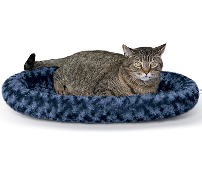 K&H Pet Products Thermo-Kitty Heated Cat Bed