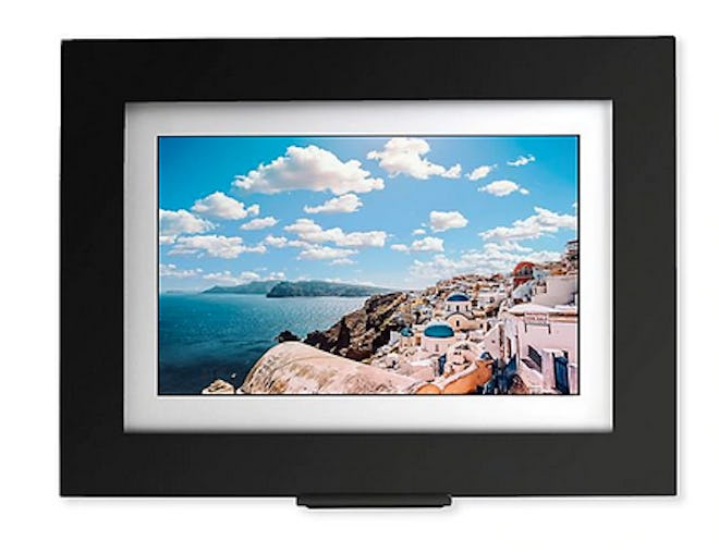 Brookstone® PhotoShare Friends and Family Cloud Frame makes a great Mother's Day gift for grandma