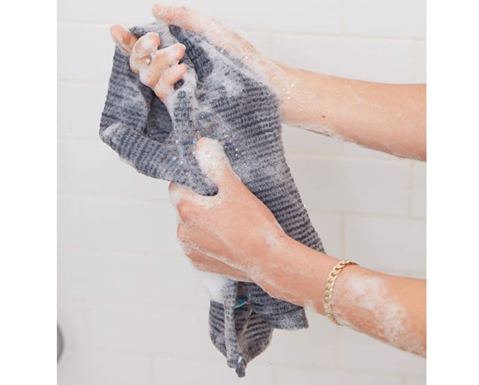 GOSHI Exfoliating Shower Towel