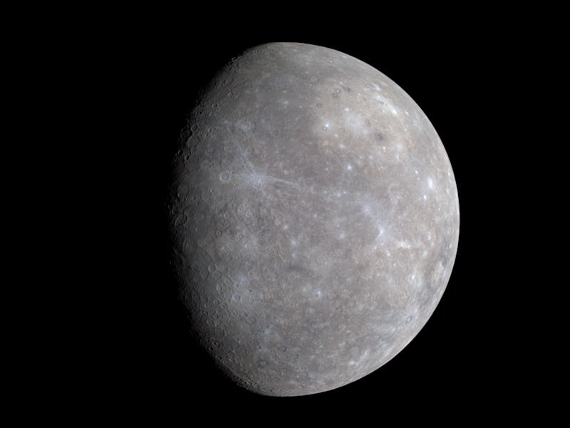 color differences on Mercury's surface that cannot be seen in black-and-white (single-color) images