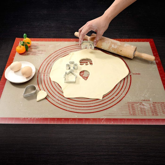 Folksy Silicone Baking Mat