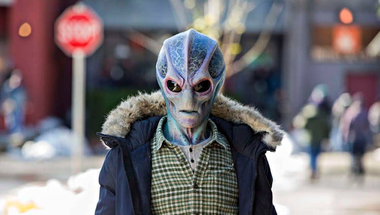 Alan Tudyk as a human-hating alien in Resident Alien.