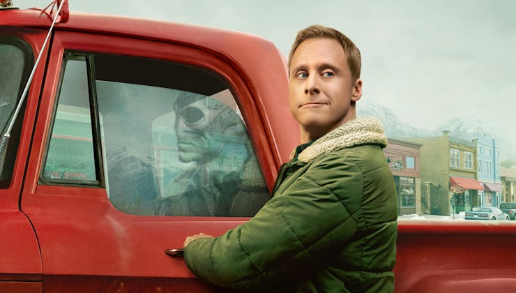 Alan Tudyk as Harry Vanderspeigle in Resident Alien Season 1 entering a red vehicle