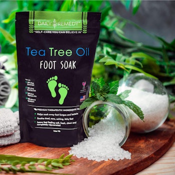 DAILY REMEDY Tea Tree Oil Foot Soak