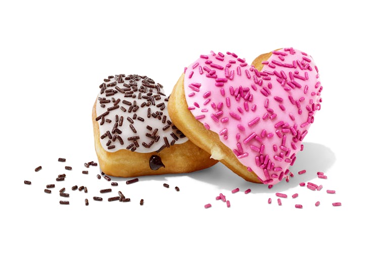 Dunkin' is bringing back some of its fan-favorite Valentine's Day donuts and drinks from last year.