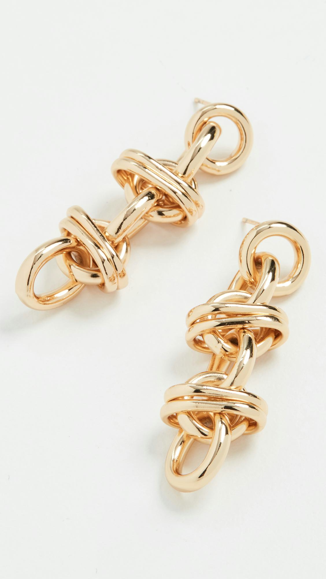 The Chunky Chain Jewelry Trend Is Everywhere, From Necklaces To Earrings