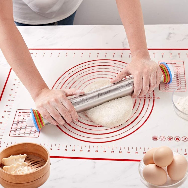 MTNZXZ Rolling Pin and Pastry Mat