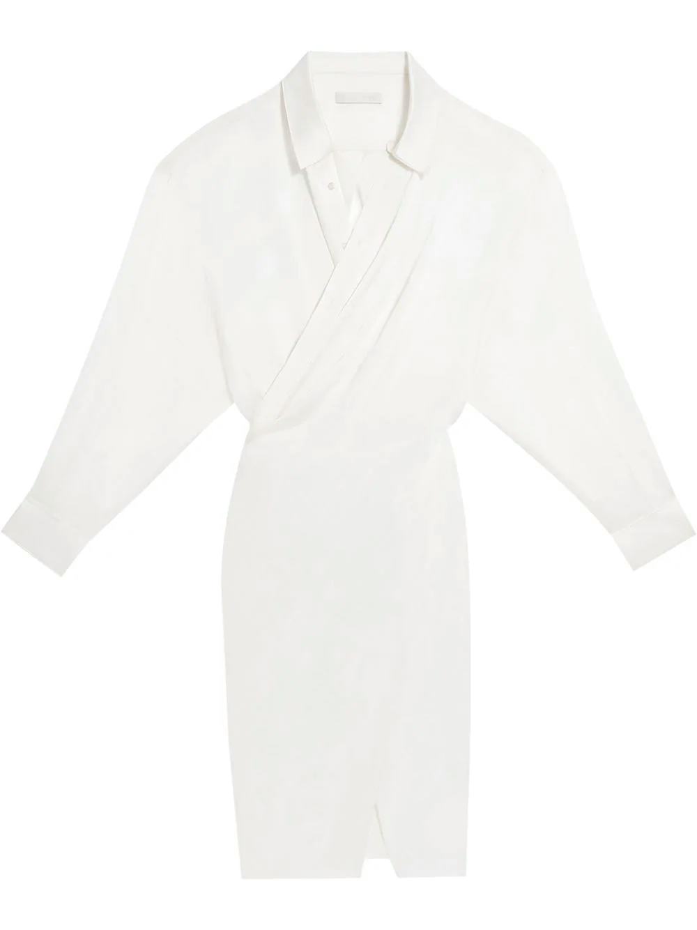 Chrissy Teigen's Outfit Incorporates This Year's 2 Big Color Trends