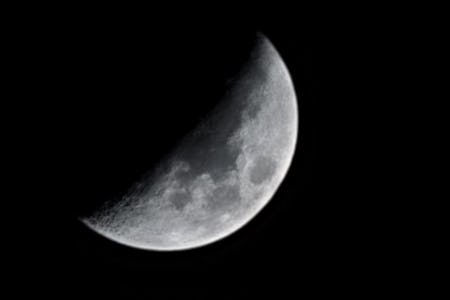 Is Samsung S Galaxy S21 Ultra Using Ai To Fake Detailed Moon Photos Is Samsung S Galaxy S21 Ultra Using Ai To Fake Detailed Moon Photos