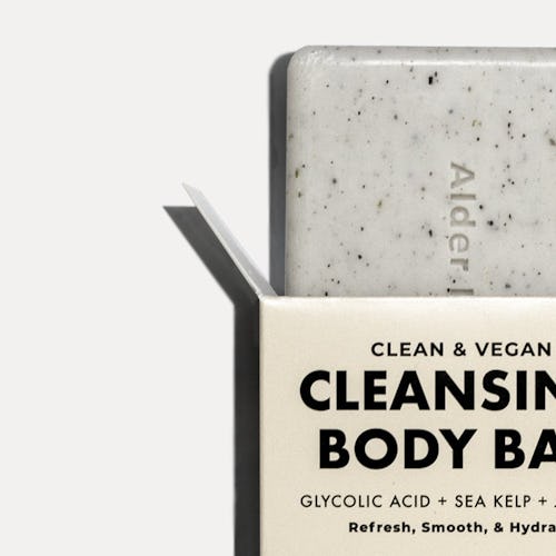 Glycolic acid for body care: pros, cons, best products.