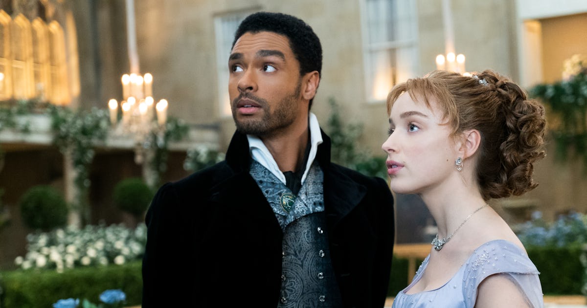 5 'Bridgerton' Outfits To Recreate