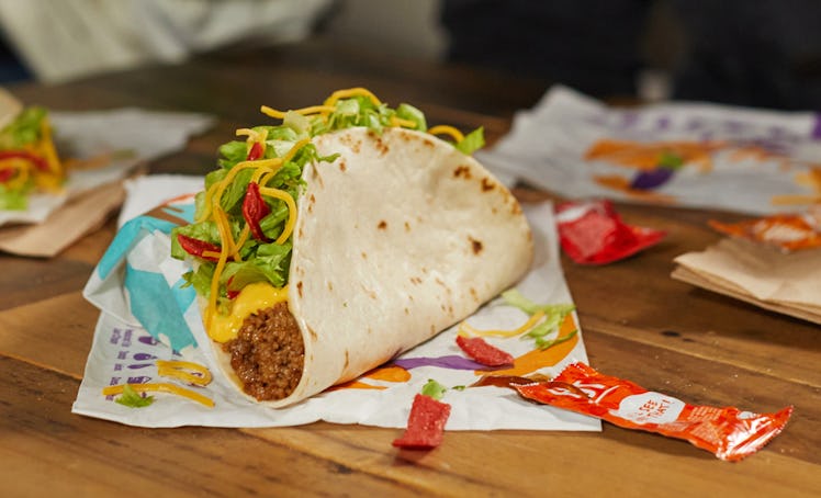 Taco Bell's new January 2021 menu items include a Nacho Taco for $1.
