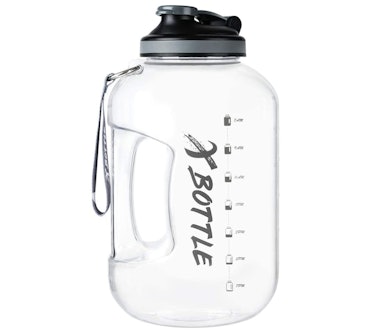 This XBOTTLE option is the best dishwasher-safe, gallon-size water bottle.