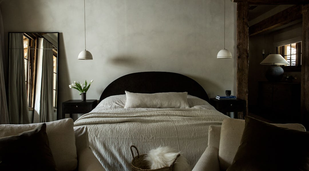 Featured image of post Interior Bedroom Trends 2021 - Bedroom design trends change so much and so fast.