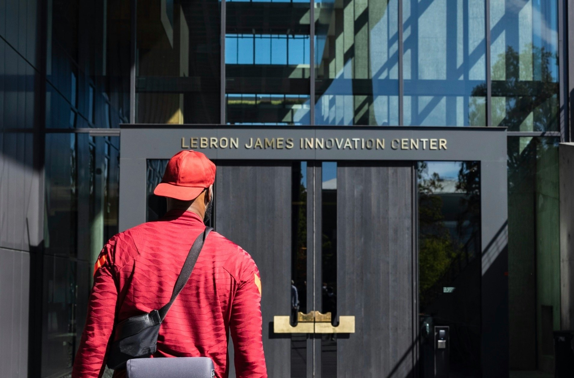 nike lebron innovation center