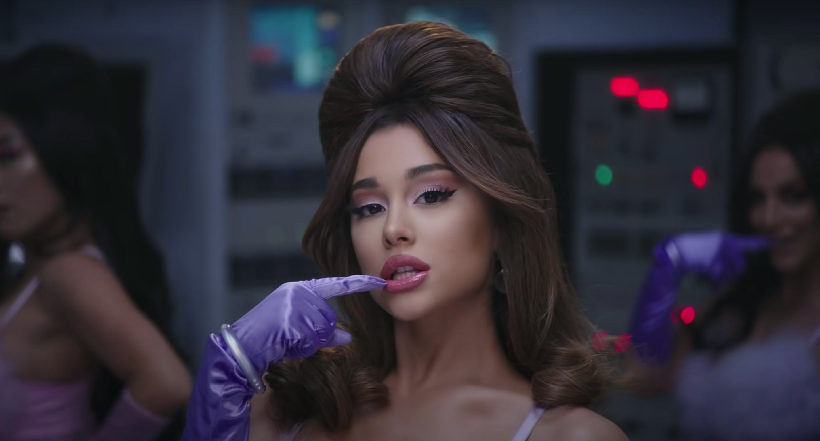 2021 Ariana Grande Halloween Costumes Inspired By Her Best Looks