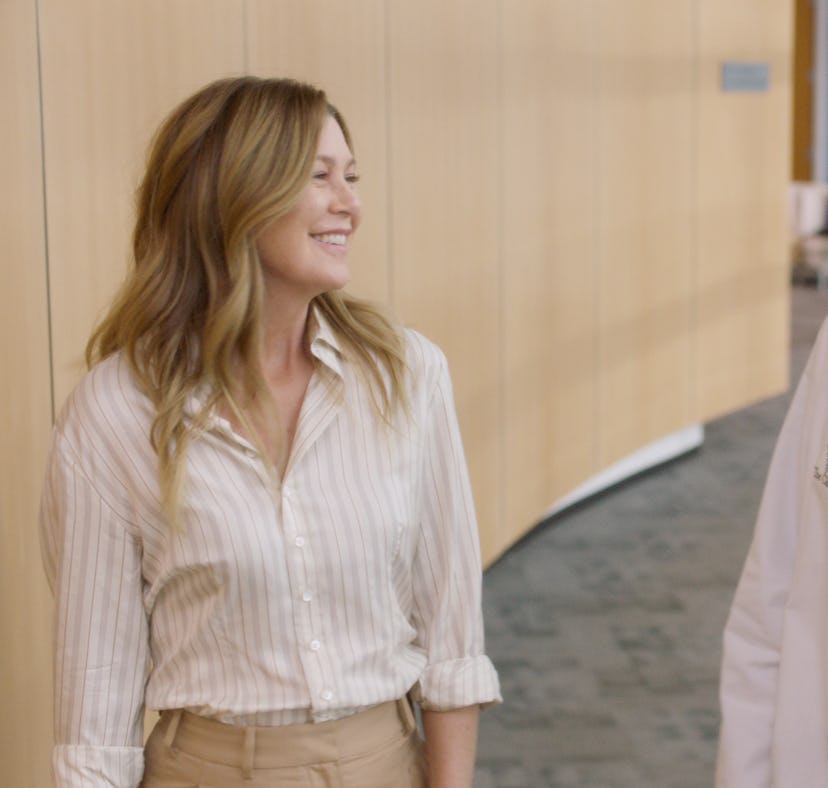Meredith Grey (Ellen Pompeo) gets courted to join a hospital in Minnesota.