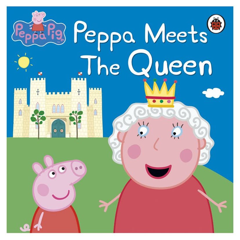 the cover of "Peppa Meets The Queen", featuring Peppa {i and the Queen of England