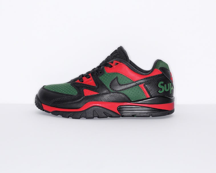 Nike supreme trainers hotsell