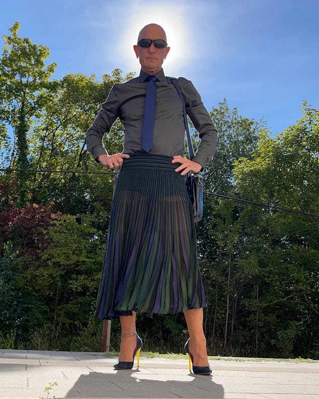 Were Dresses Made For Men? Learn The History Of Men & Skirts