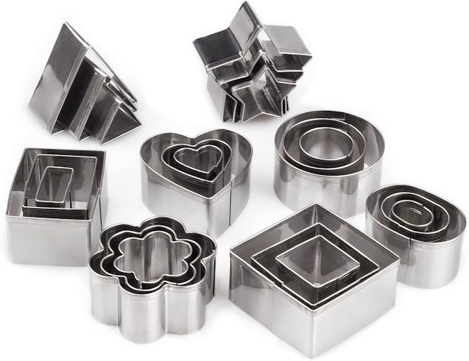 YXCLIFE Metal Cookie Cutters (24 Pieces) 