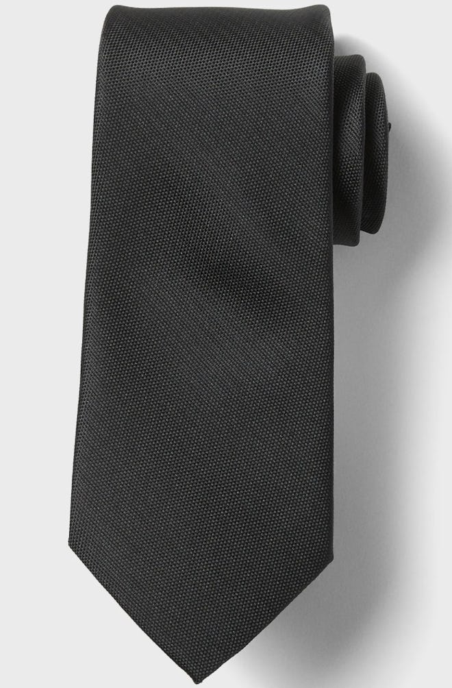 Stain-Resistant Solid Oxford Tie