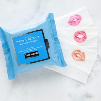 Neutrogena Day & Night Wipes with Makeup Remover (3-Pack)