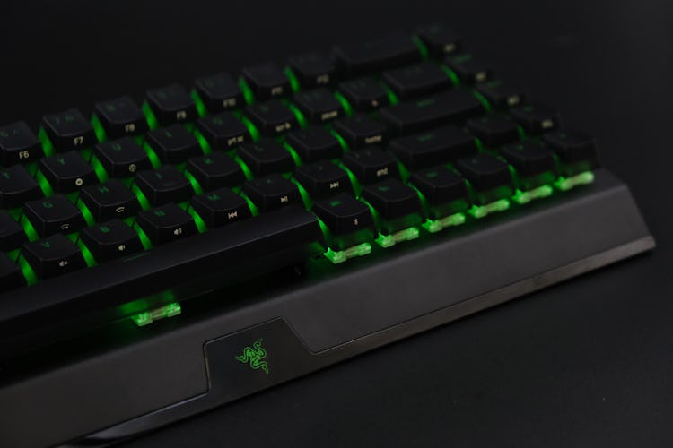 Razer BlackWidow V3 Mini HyperSpeed Phantom Edition review: should you buy it?