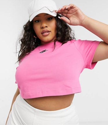 Nike Plus Air Crop T-shirt in Pink