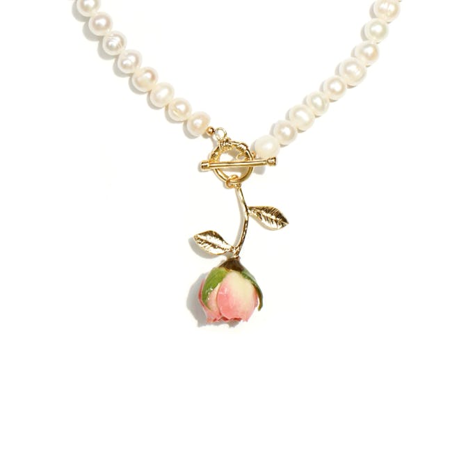 Bella Rosa Rosebud and Freshwater Pearl Necklace