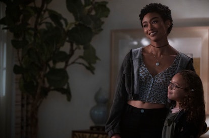 TATI GABRIELLE as MARIENNE and DALLAS SKYE as JULIETTE in YOU Season 3