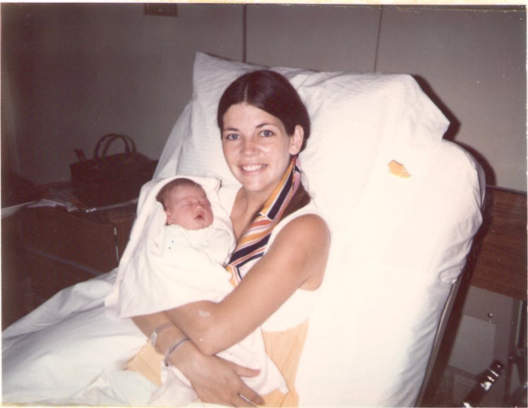 A young Elizabeth Warren and her baby daughter, Amelia, sitting in a hospital bed.