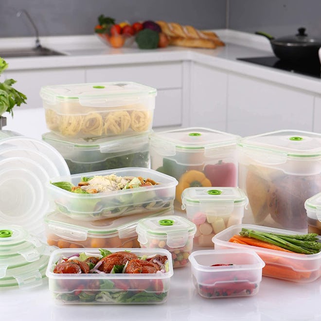 Lasting Freshness Vacuum Seal Food Storage Containers (19 Pieces)