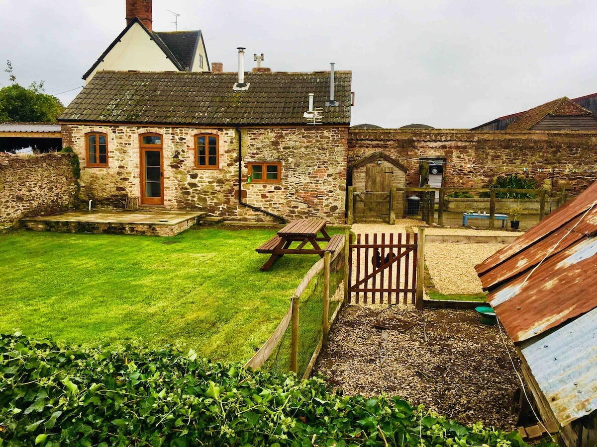 A stone barn turned into an annex in Taunton, Somerset