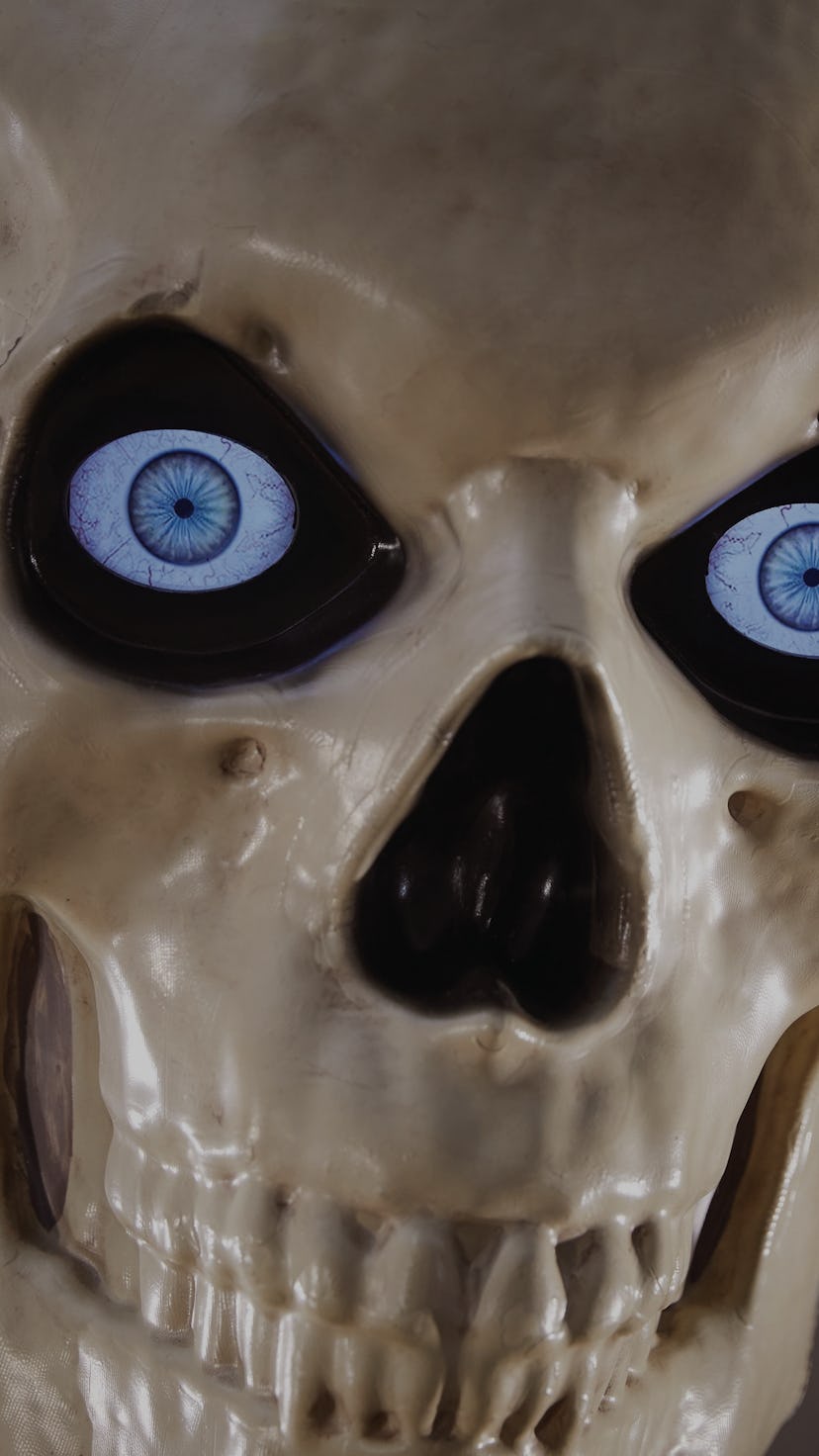 The Home Depot 12-foot skeleton's skull