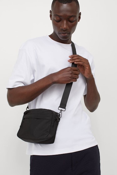 men's black shoulder bag