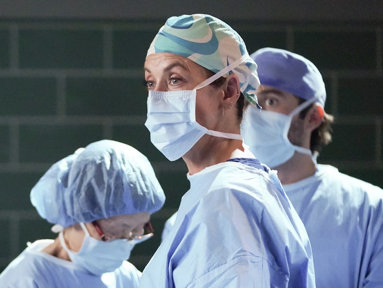 Kate Walsh as Addison Montgomery in 'Grey's Anatomy' Season 18, Episode 3