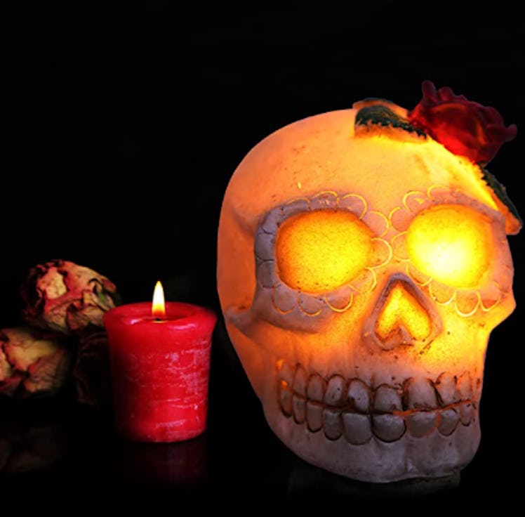 These cheugy Halloween trends include skulls with flowers.