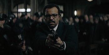 Jeffrey Wright holding a gun as Jim Gordon in The Batman trailer #2