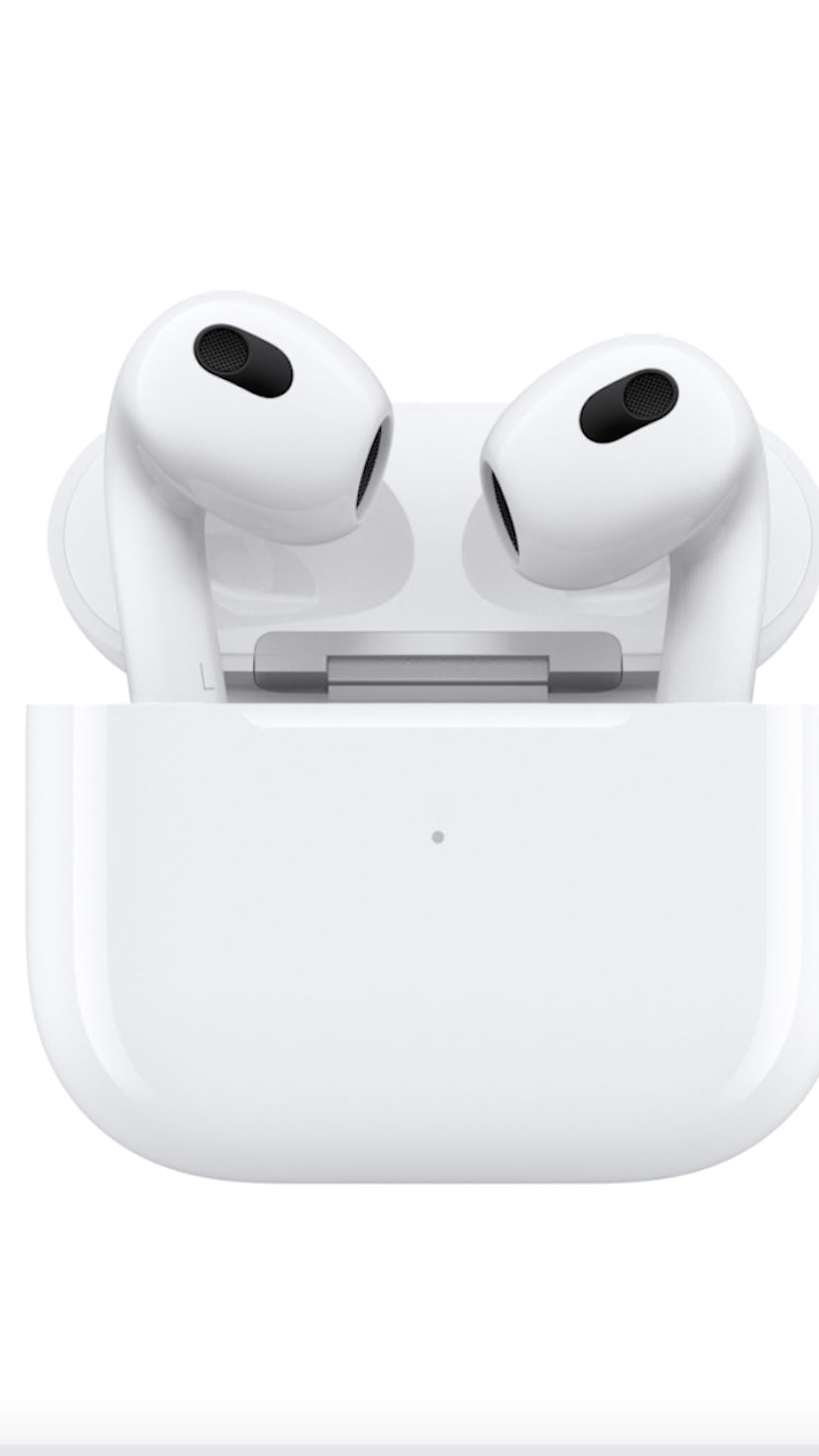 Apple Airpods 3 features, price, and design, explained.