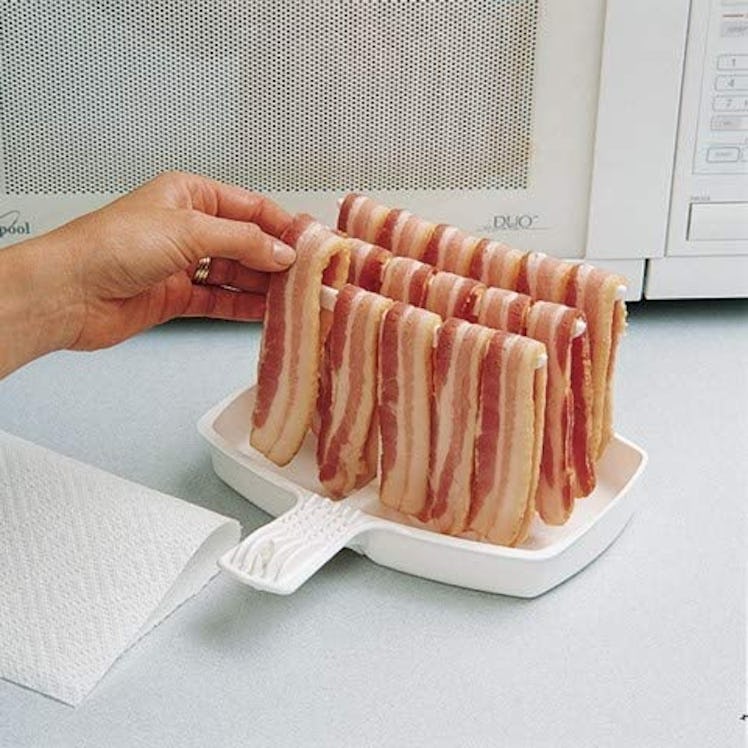 Makin Bacon Microwave Bacon Tray