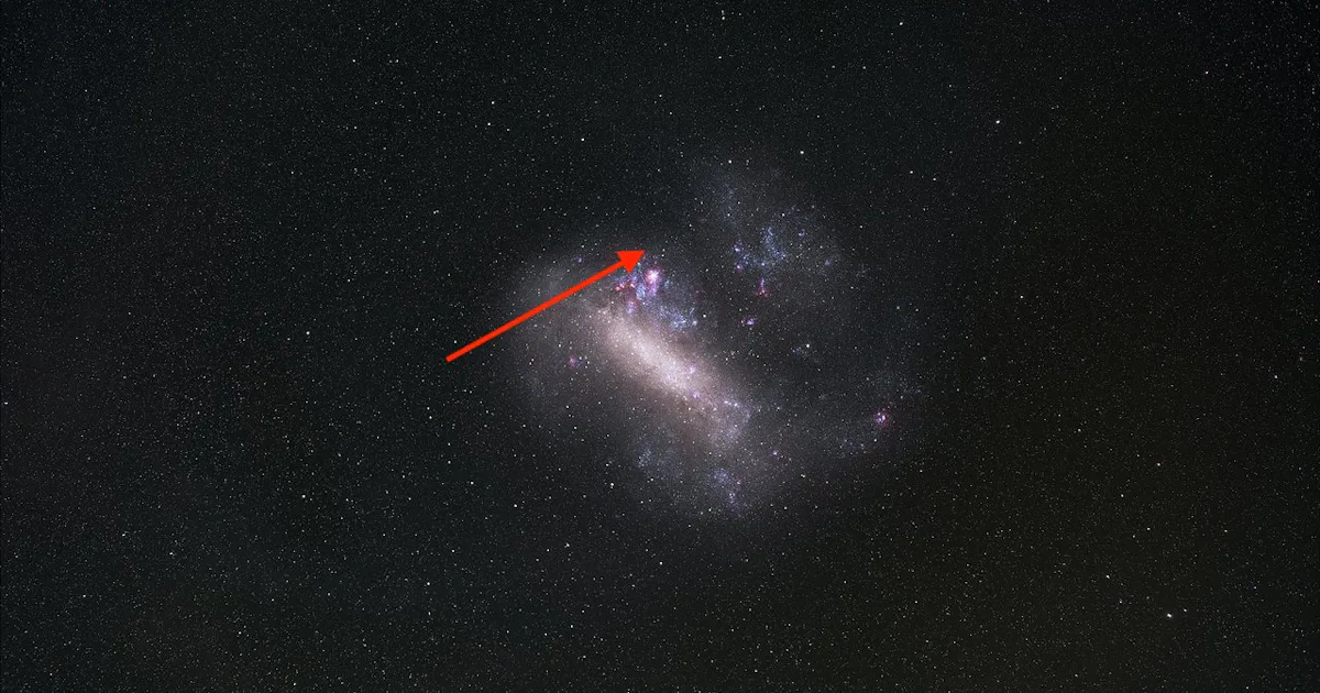 Los científicos han descubierto evidencia de que una galaxia se está tragando a otra galaxia Los científicos han descubierto evidencia de que una galaxia se está tragando a otra galaxia