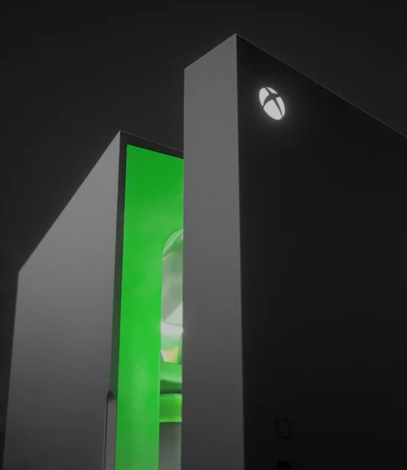Press assets for Xbox's mini fridge 