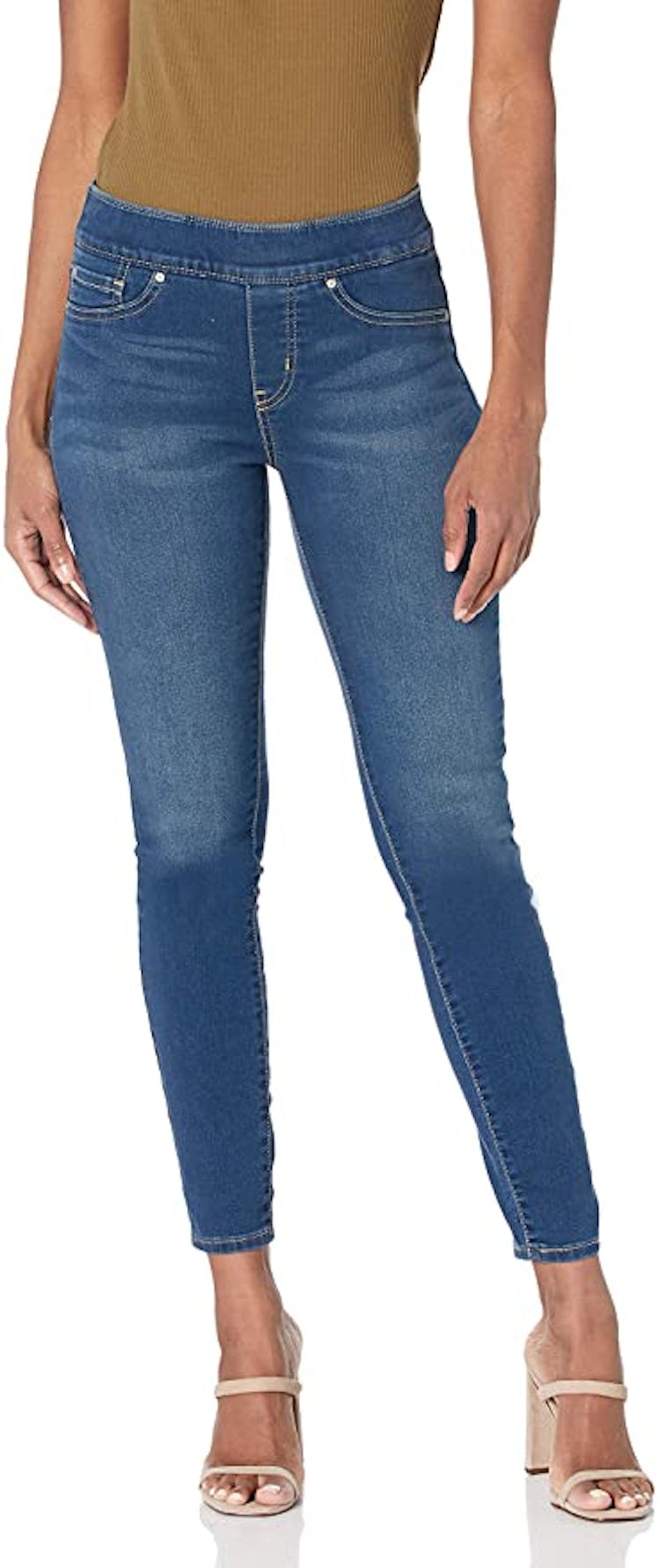 Signature by Levi Strauss & Co. Gold Label Women's Totally Shaping Pull-on Skinny Jeans